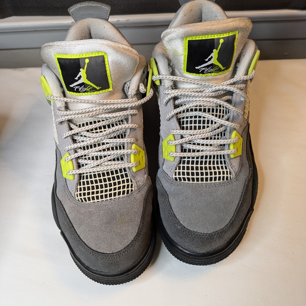 Air Jordan 4 Retro SE Neon 95 CT5343-007, Size 7Y